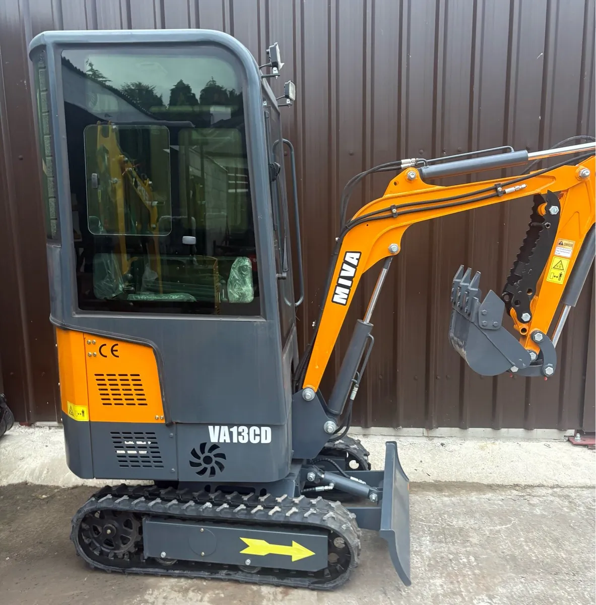 Miva 1.3 Ton Mini Digger Diesel Unused . - Image 1