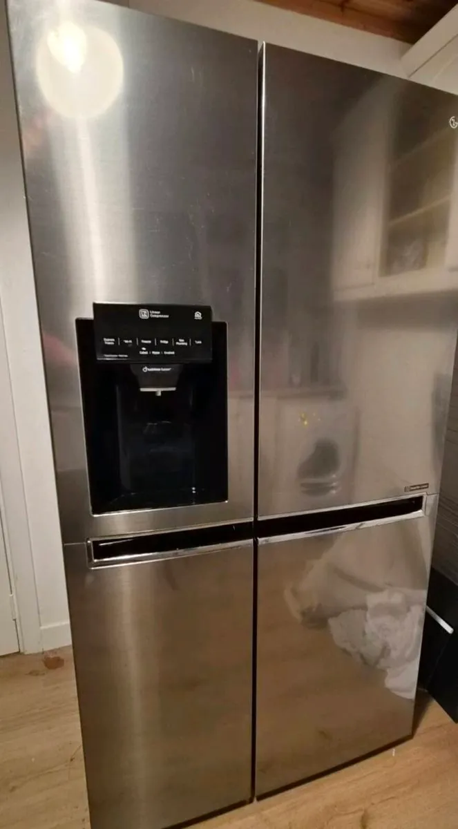 LG American Fridge Freezer - Image 1