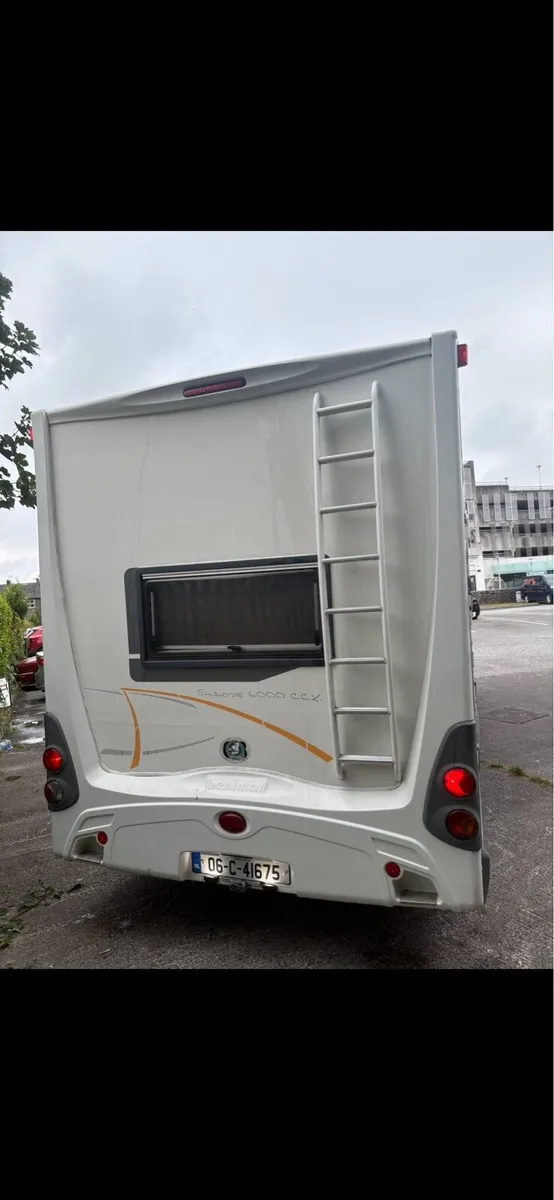 2006 Benimar euro 7000DB 6 berth - Image 3