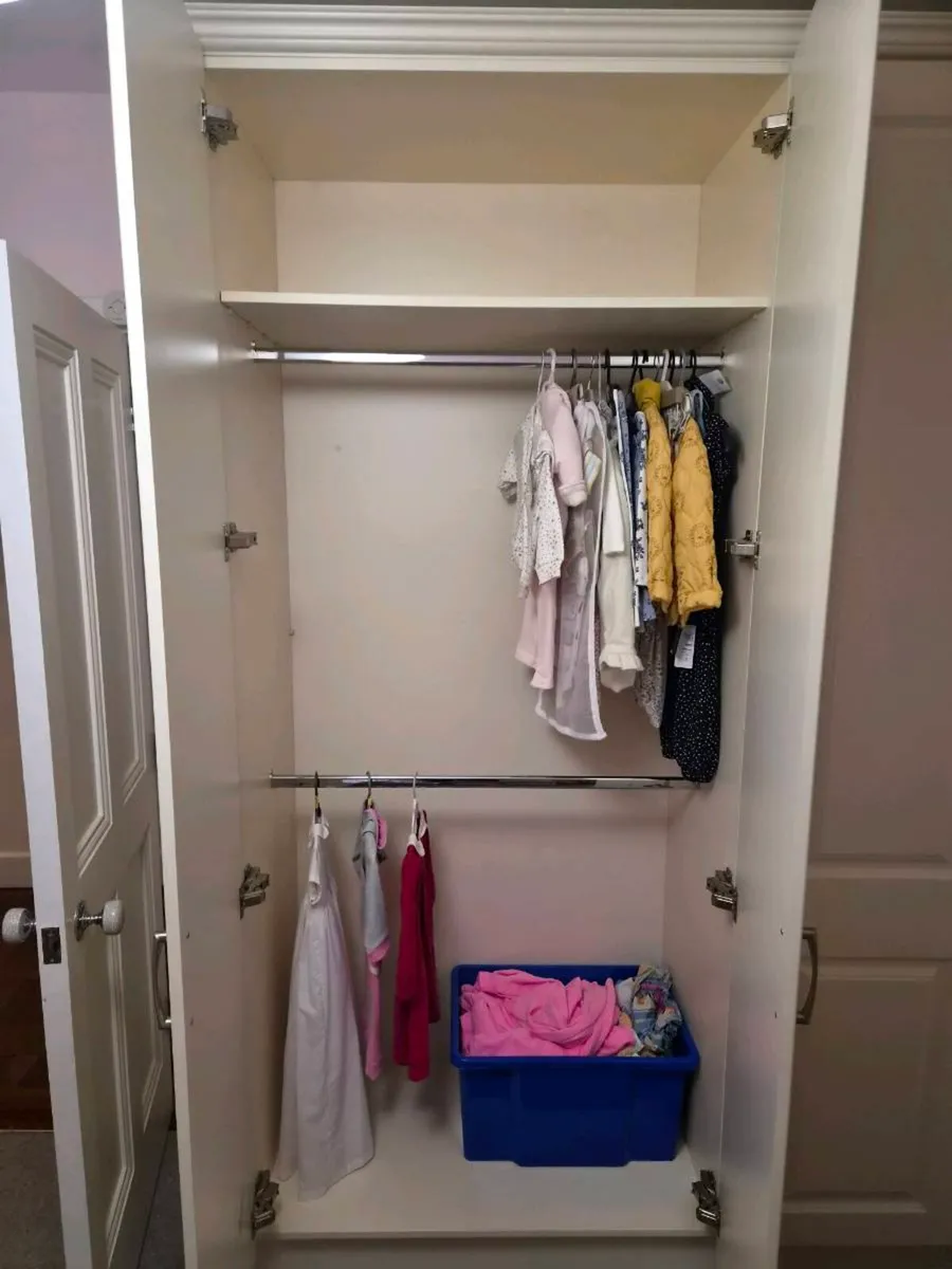 Wardrobe Built In - Image 4