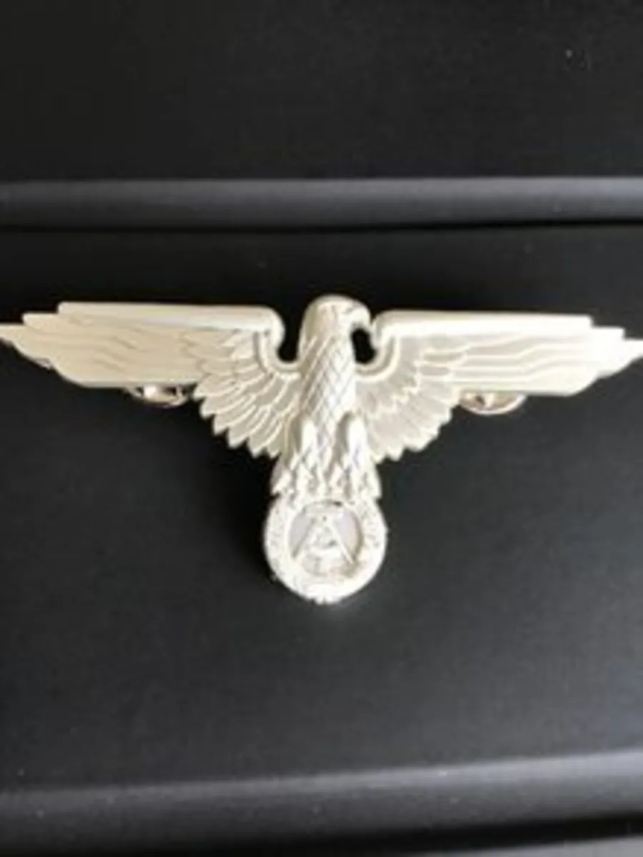 Military Badge from State that no longer exists