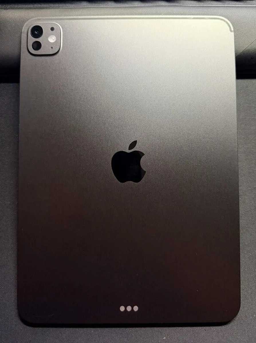 Apple iPad Pro 11" M5 - Image 2