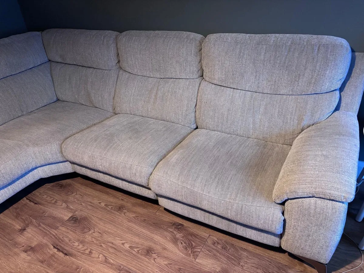 Couch/Sofa Electric Recliner - Image 3