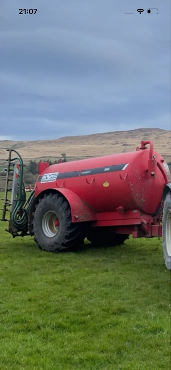 Hi spec 2000 gallon - Image 2