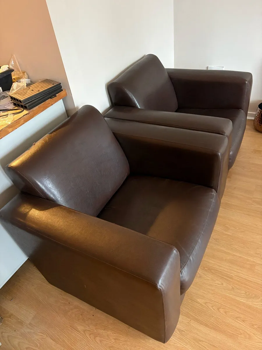 Two brown leather arm chairs - Image 2