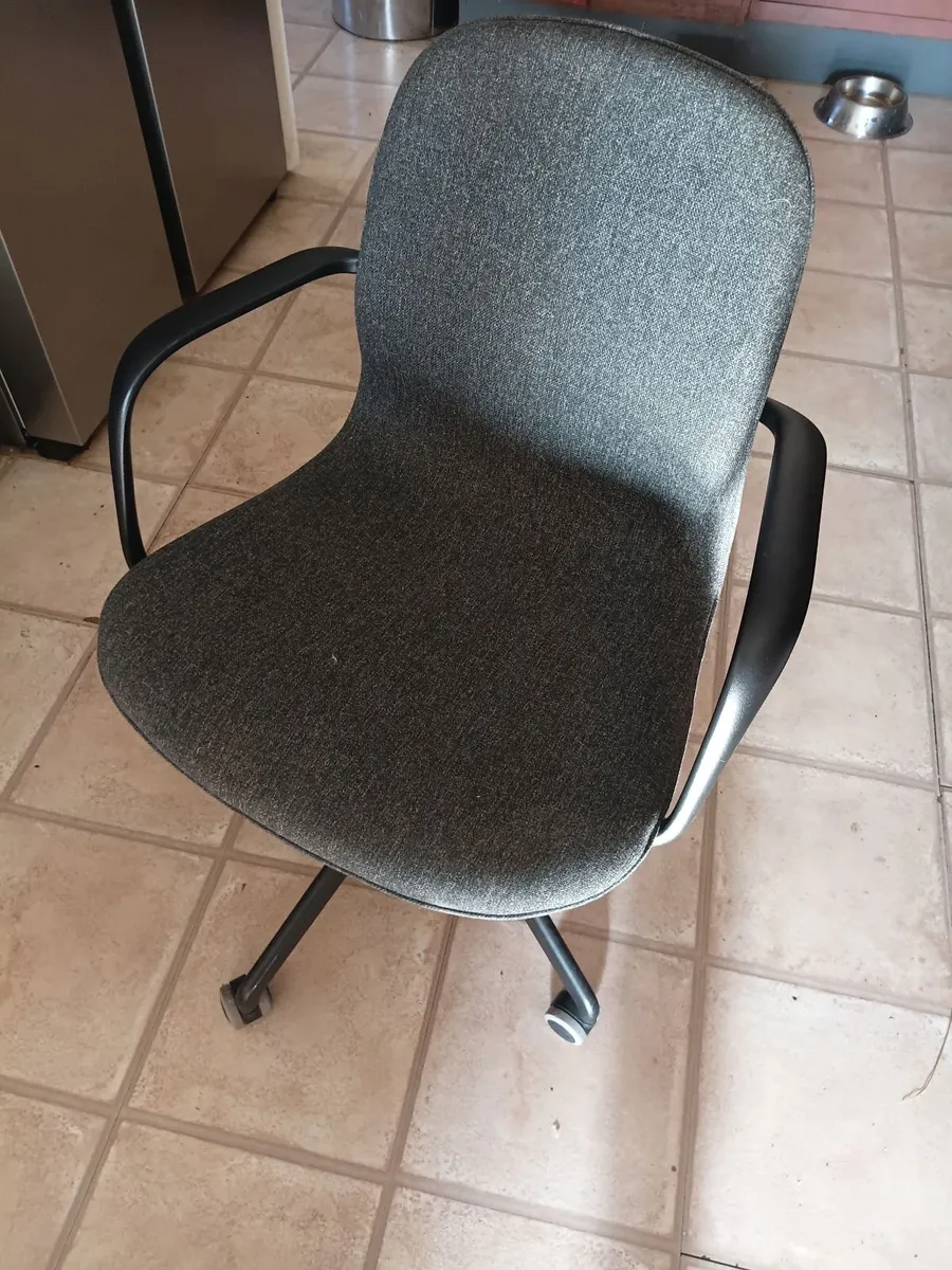 Office Chair - Image 1