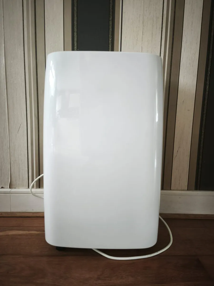 For sale Dehumidifier 40l - Image 1