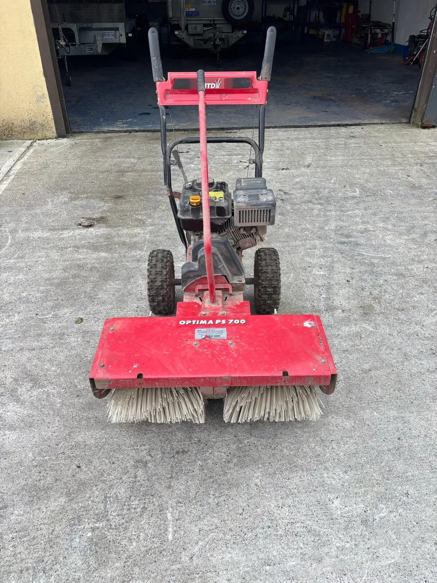Yard sweeper - Image 2
