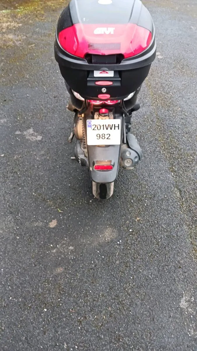 Scooter - Image 3