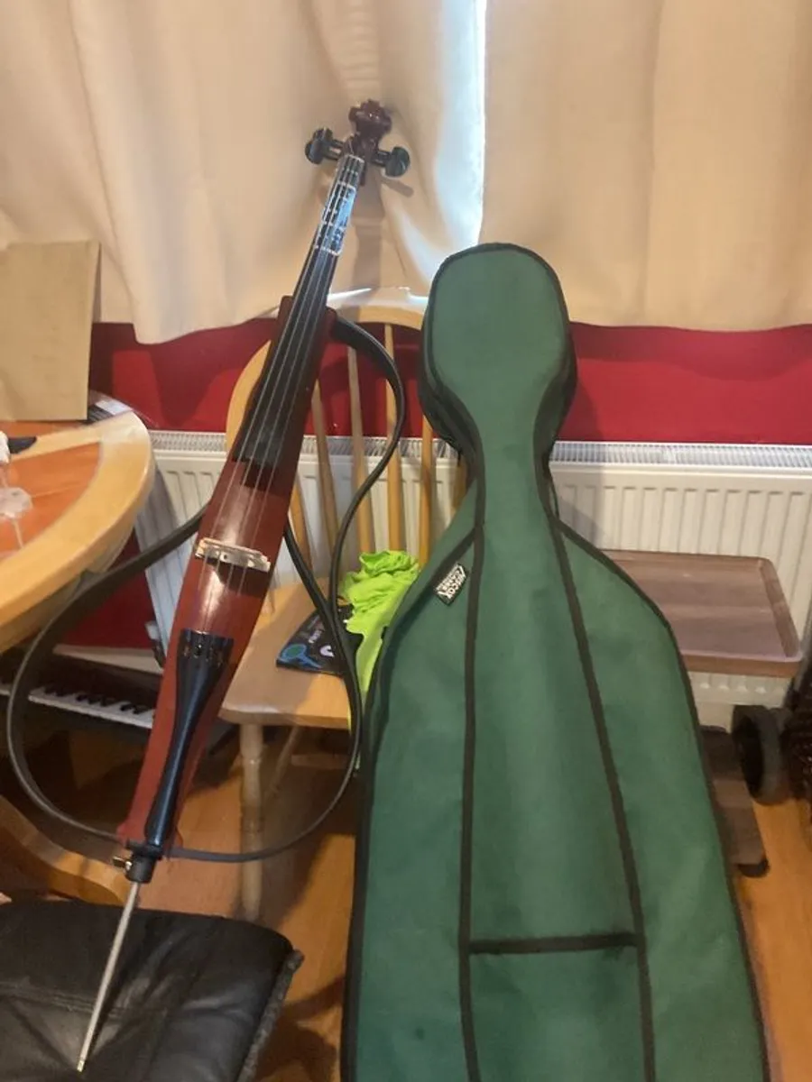 Yamaha svc100 silent cello 4/4 with robust case - Image 1