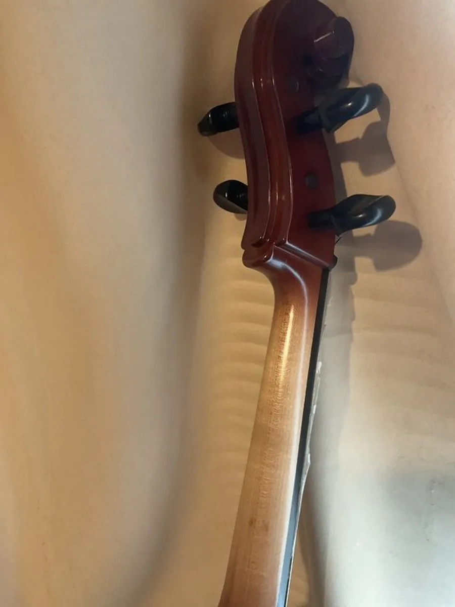 Yamaha svc100 silent cello 4/4 with robust case - Image 3