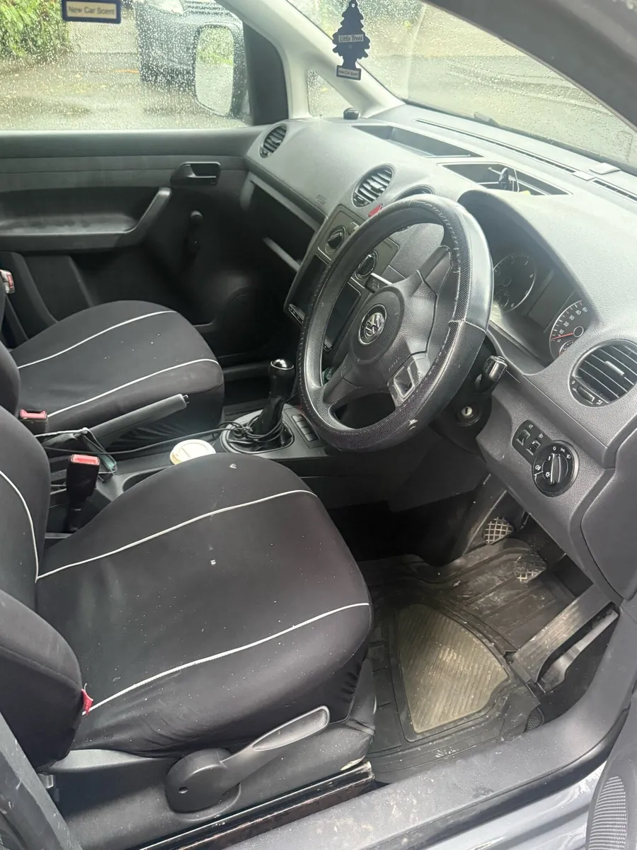 Vw Caddy - Image 4