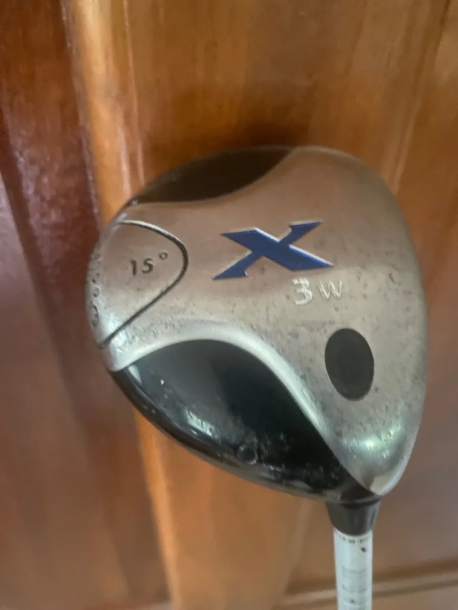 Callaway X 3 wood 15 degree Fujikura Reg Flex - Image 1