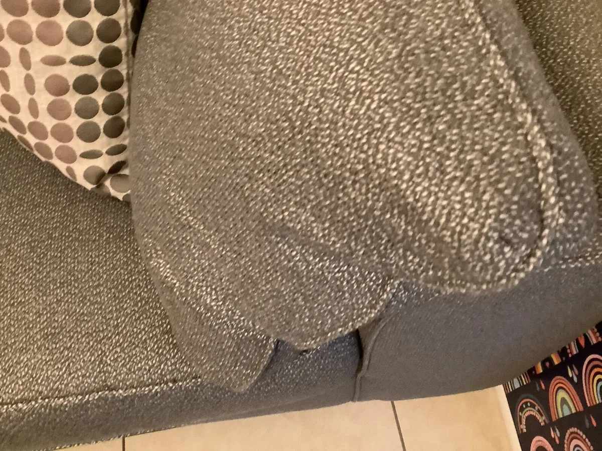 Couch - Image 2