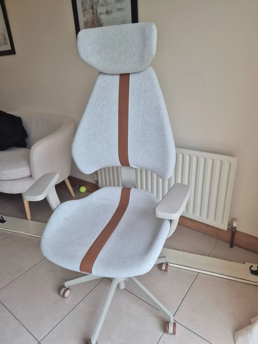 Gaming chair
