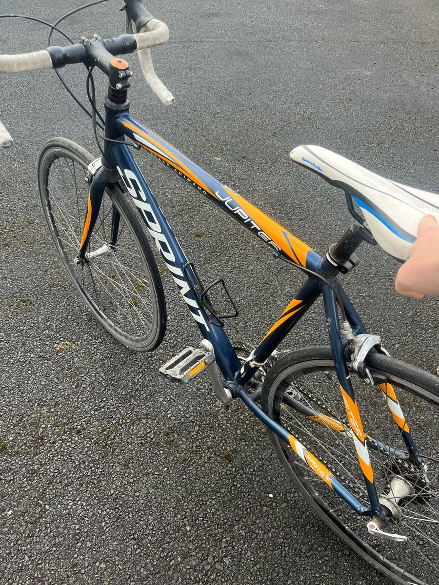 Jupiter Sprint 16 speed Road bike - Image 3