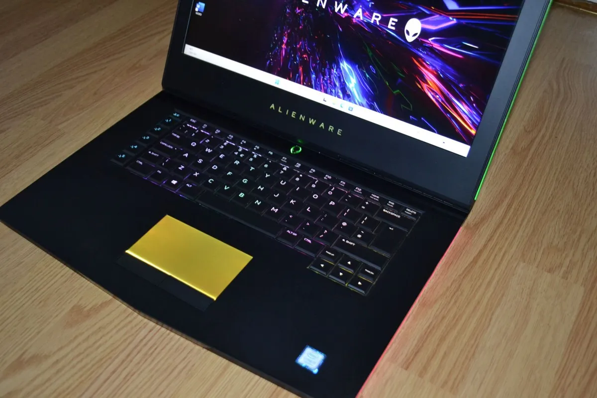 Dell Alienware 15 R3 Gaming Laptop + MS Office - Image 3