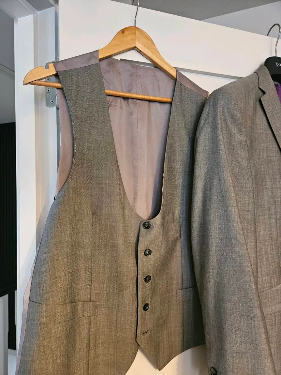 2 Louise Copeland Suits - Image 3