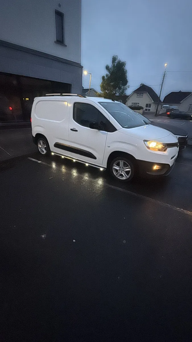 Van - Image 1