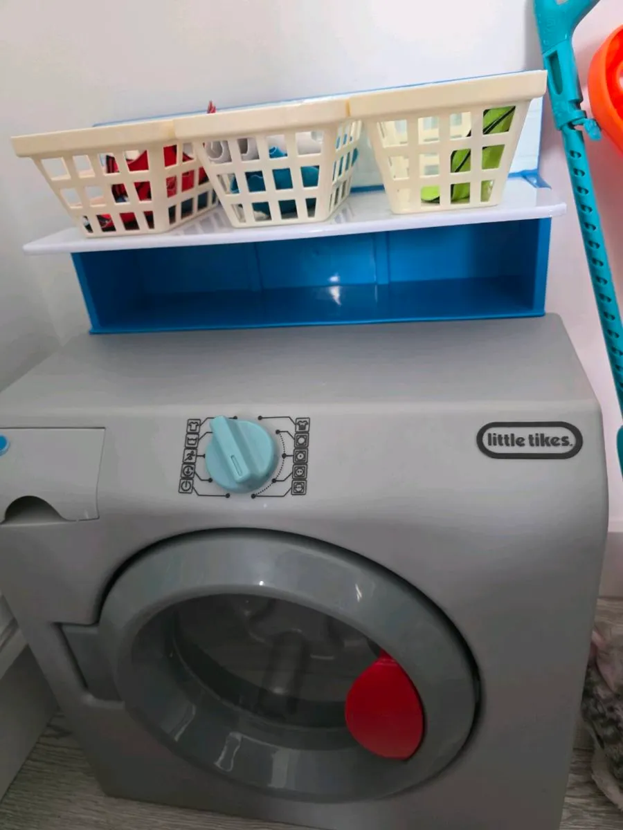 Washer dryer - Image 2