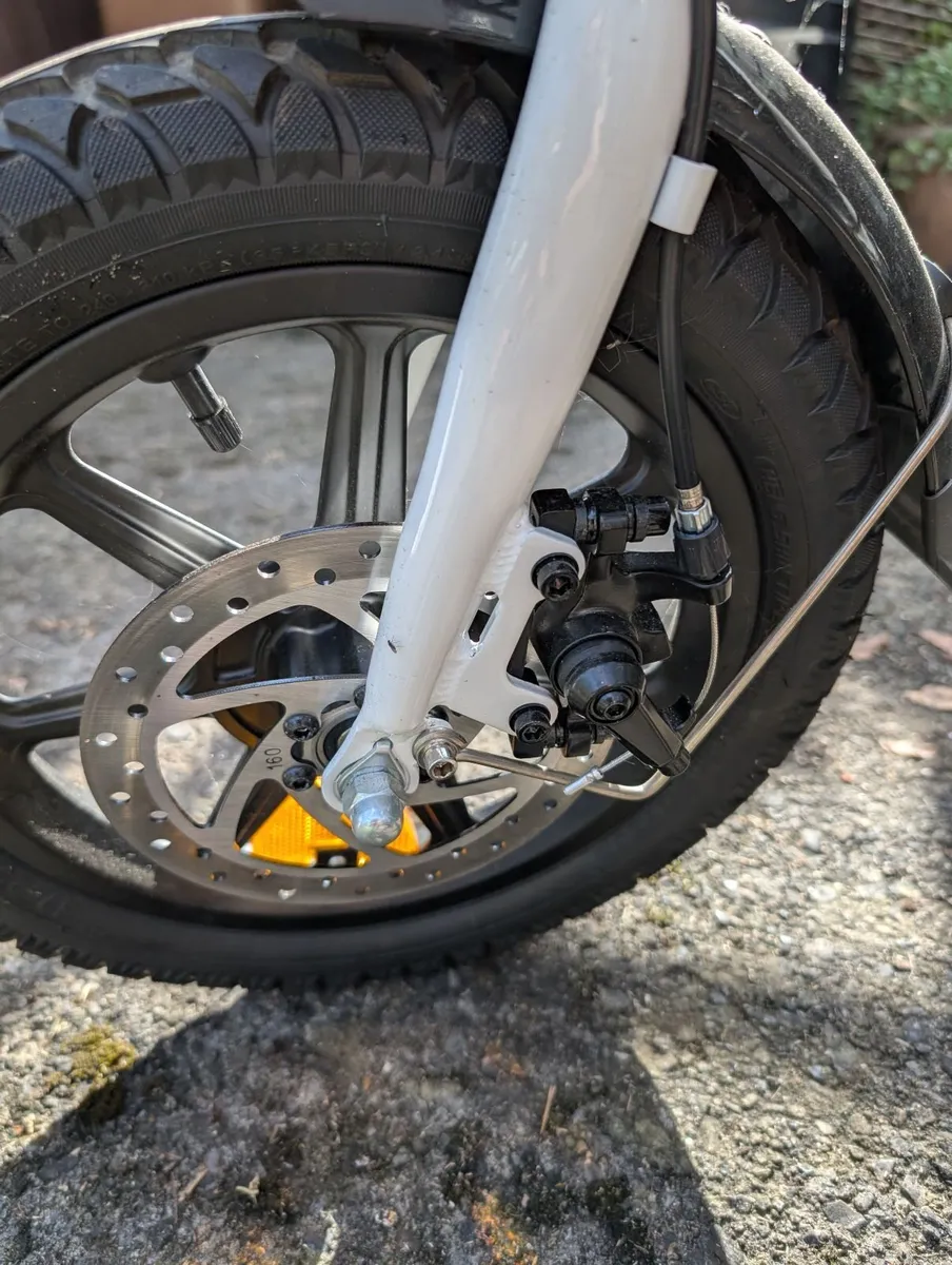 Electric bike - Image 3
