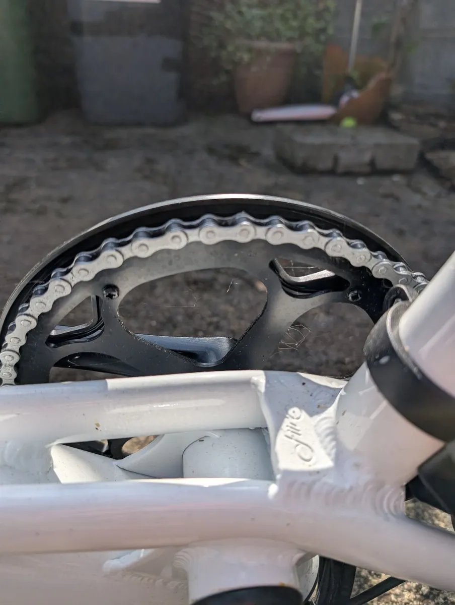Electric bike - Image 2