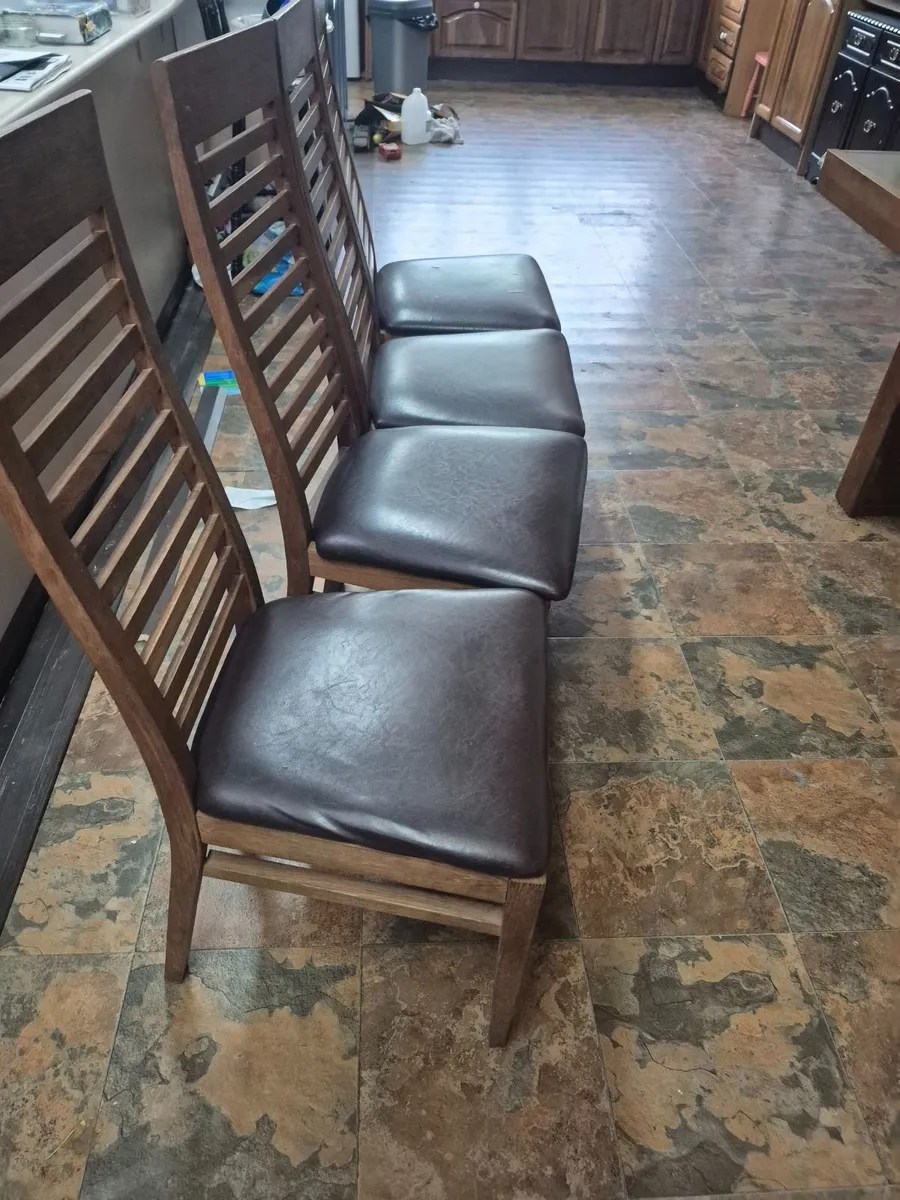 Dining Room Table and 6 Chairs - Image 4
