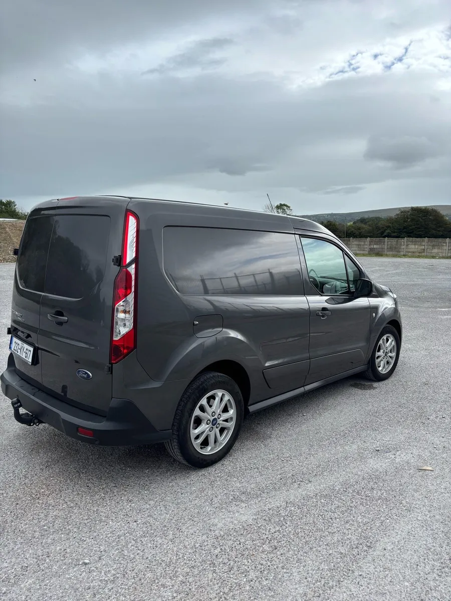 Ford Transit Connect 2023 1.5L (SWB) - Image 4