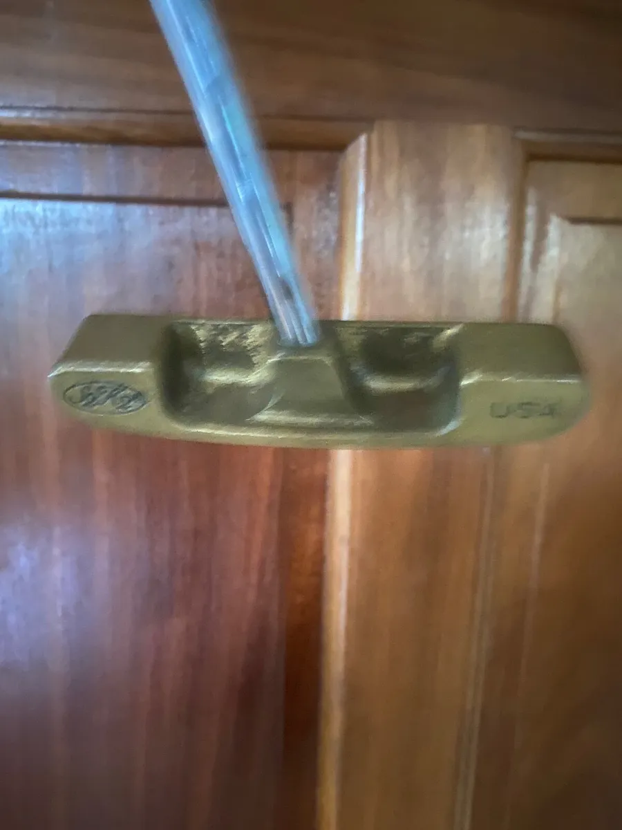 Callaway 52H2 USA Paul Runyon Milled Face Putter - Image 3