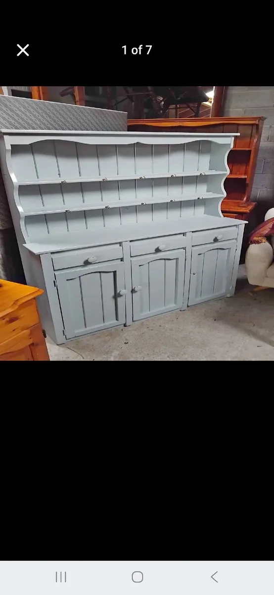 Kitchen dresser