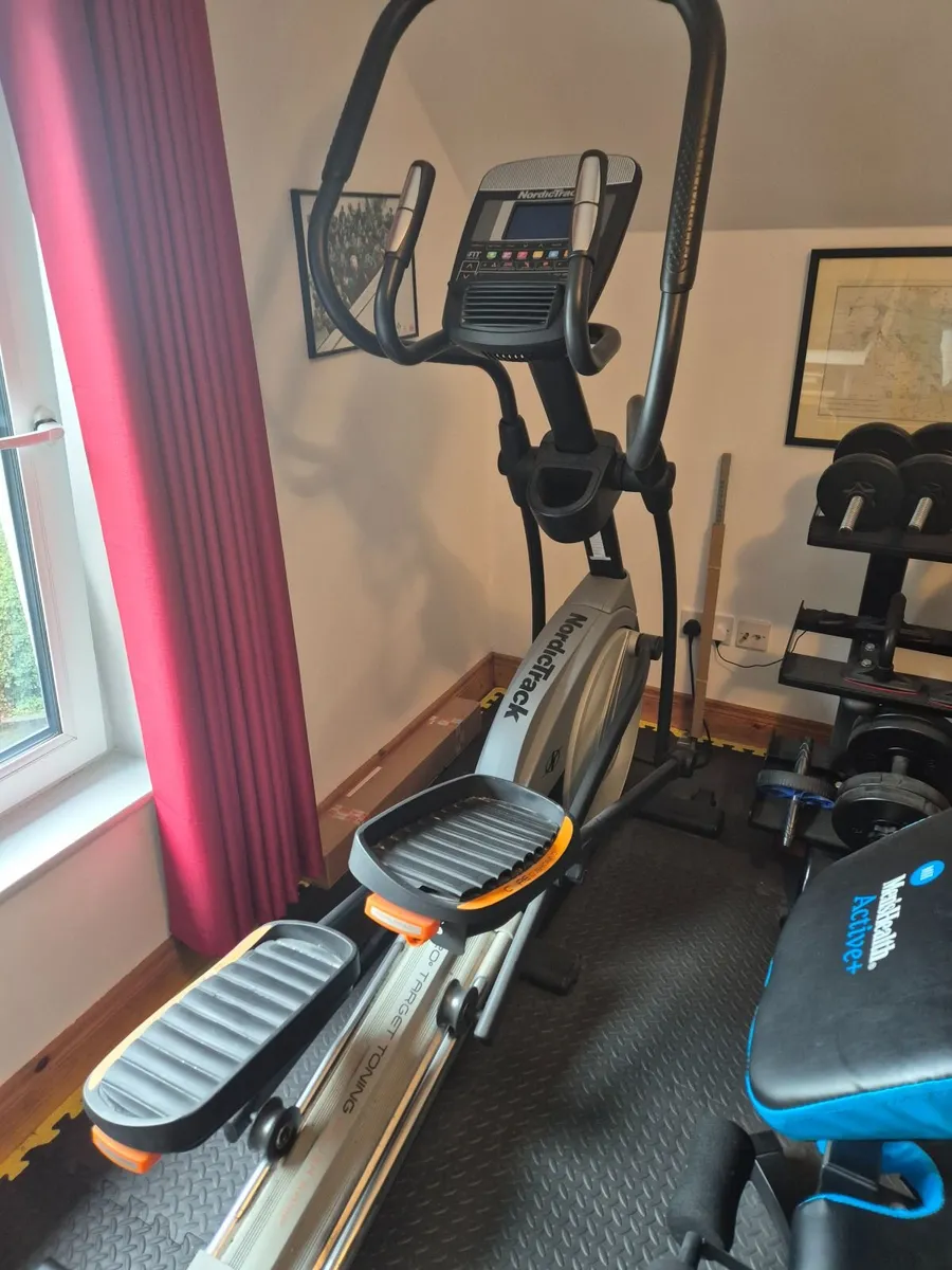 NordicTrack e9.5 Power Incline Cross Trainer - Image 1