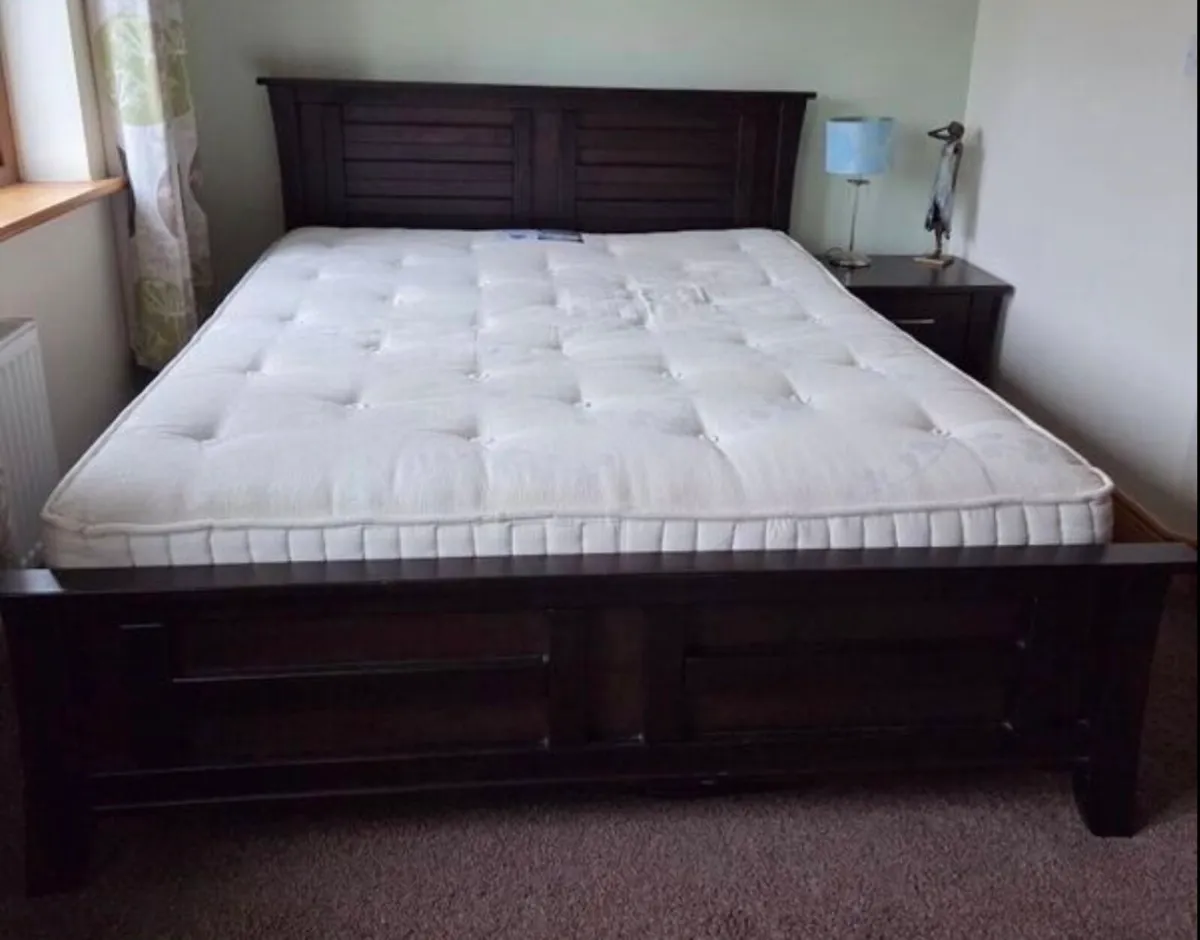 Kingsize 5ft dark wood / walnut bed frame - Image 1