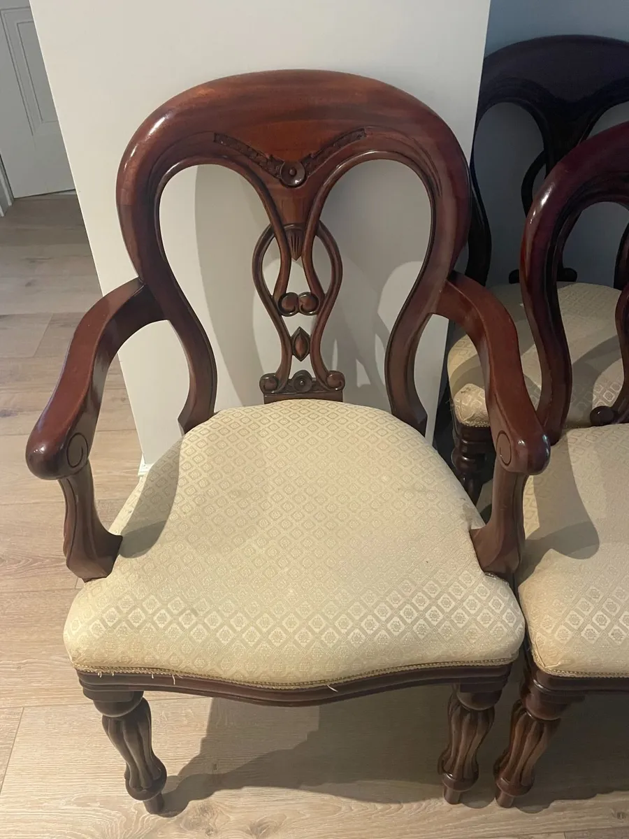 Set of 8 traditional mahogany chairs - Image 2