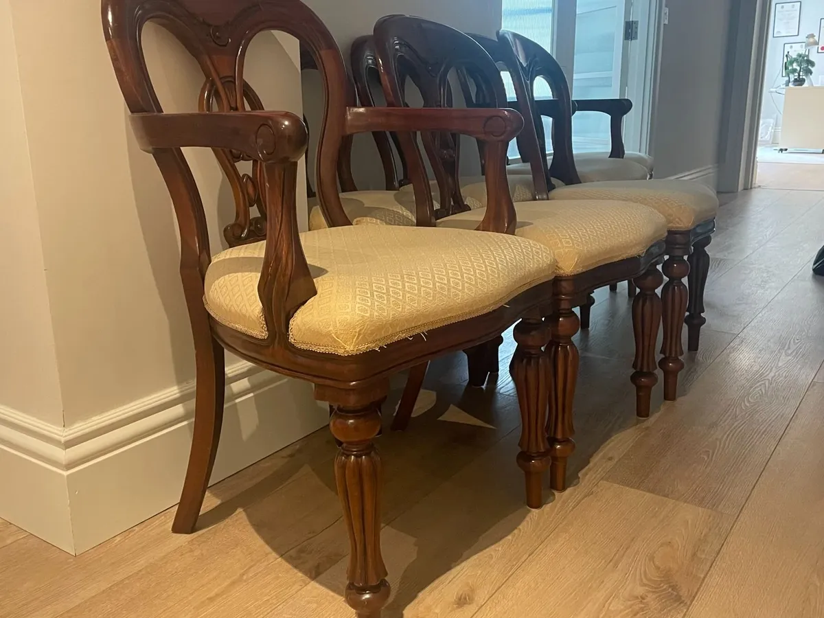 Set of 8 traditional mahogany chairs - Image 3