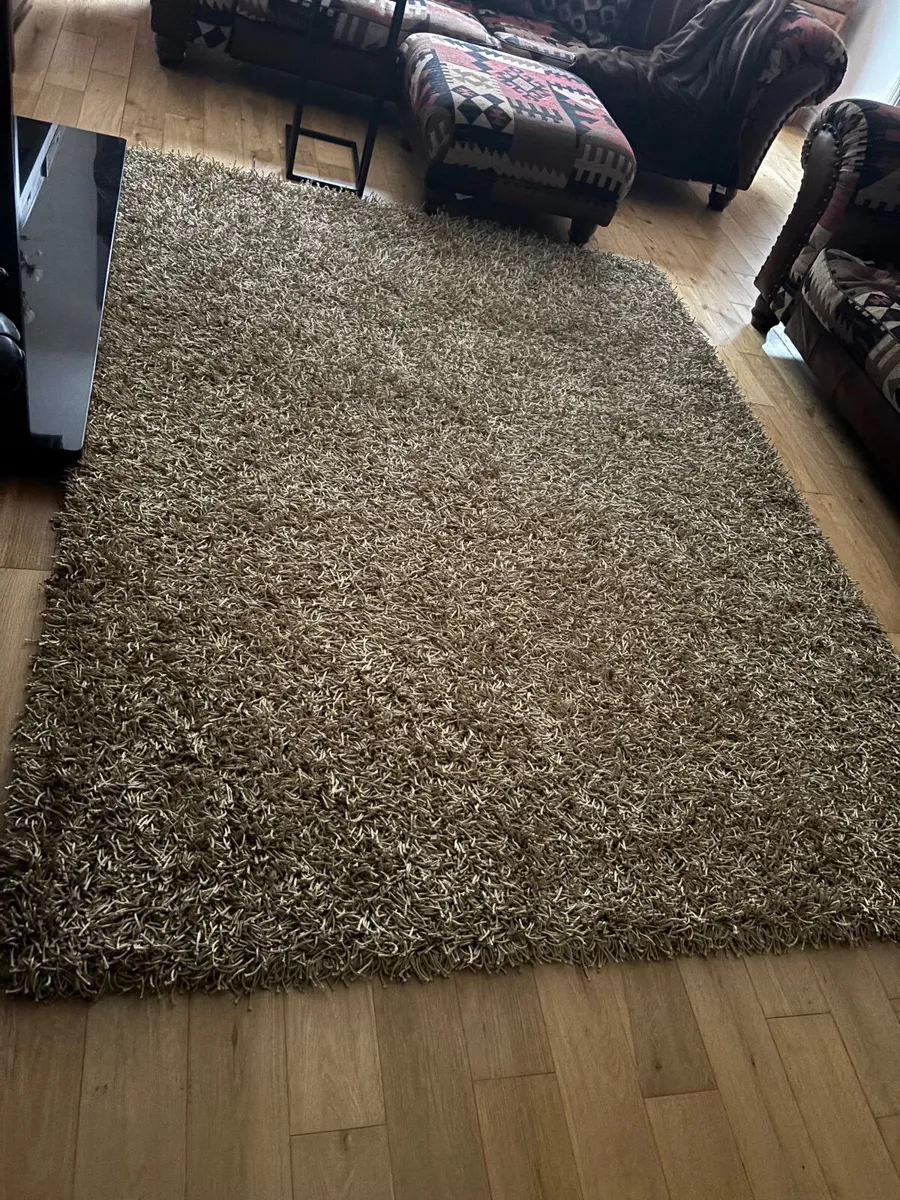 Soft Shaggy Gold Rug - Image 4