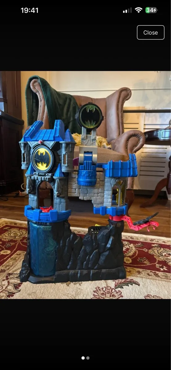 kids toy batman house - Image 1