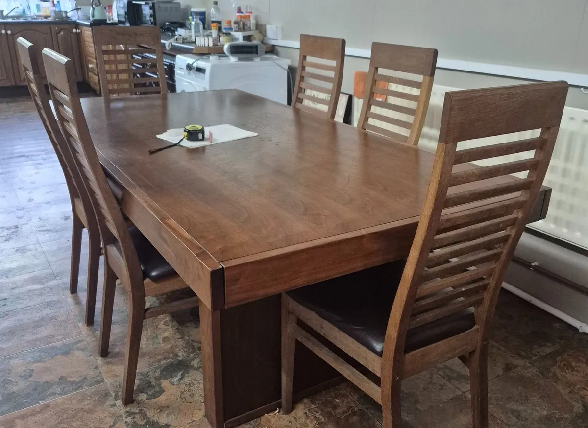 Dining Room Table and 6 Chairs - Image 1