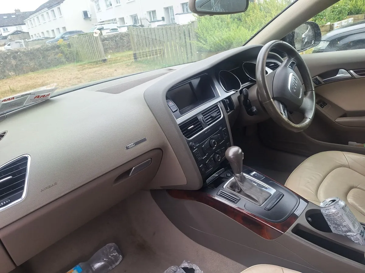 Car - Image 3