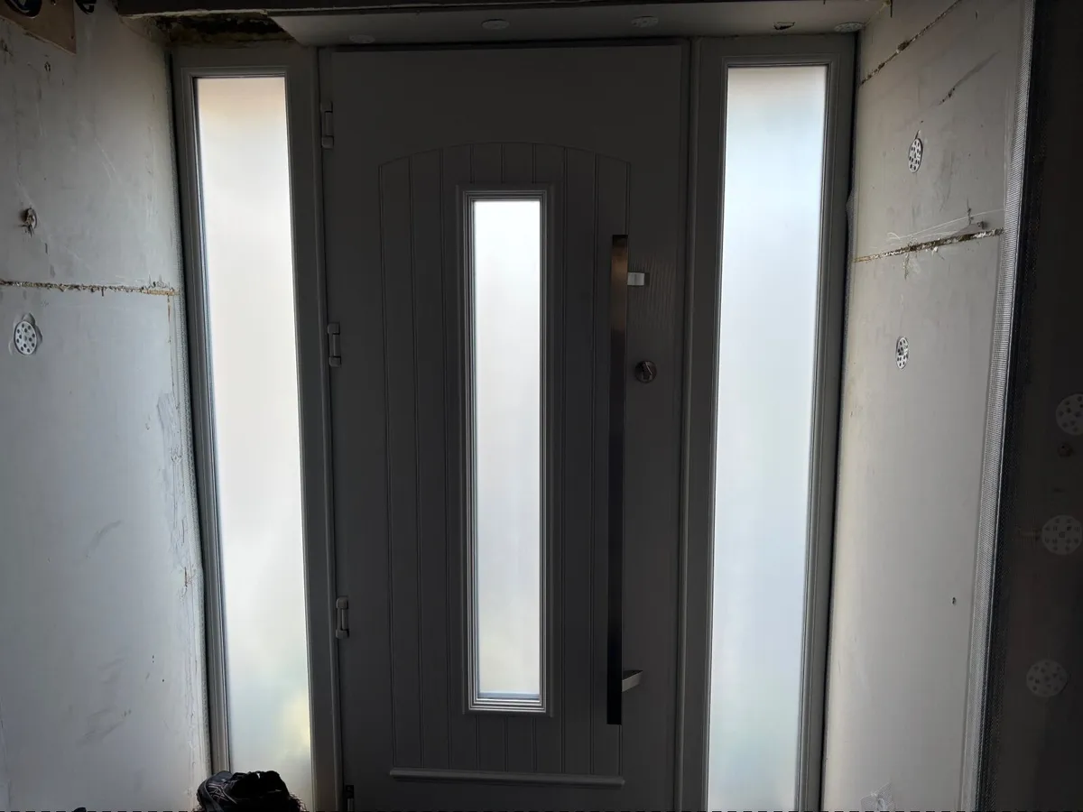 Front Door House - Image 3