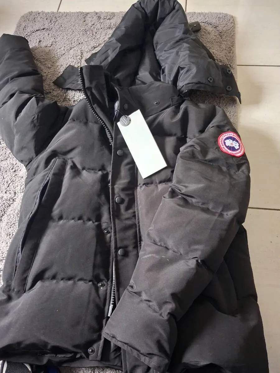 Mens canada goose jacket - Image 1