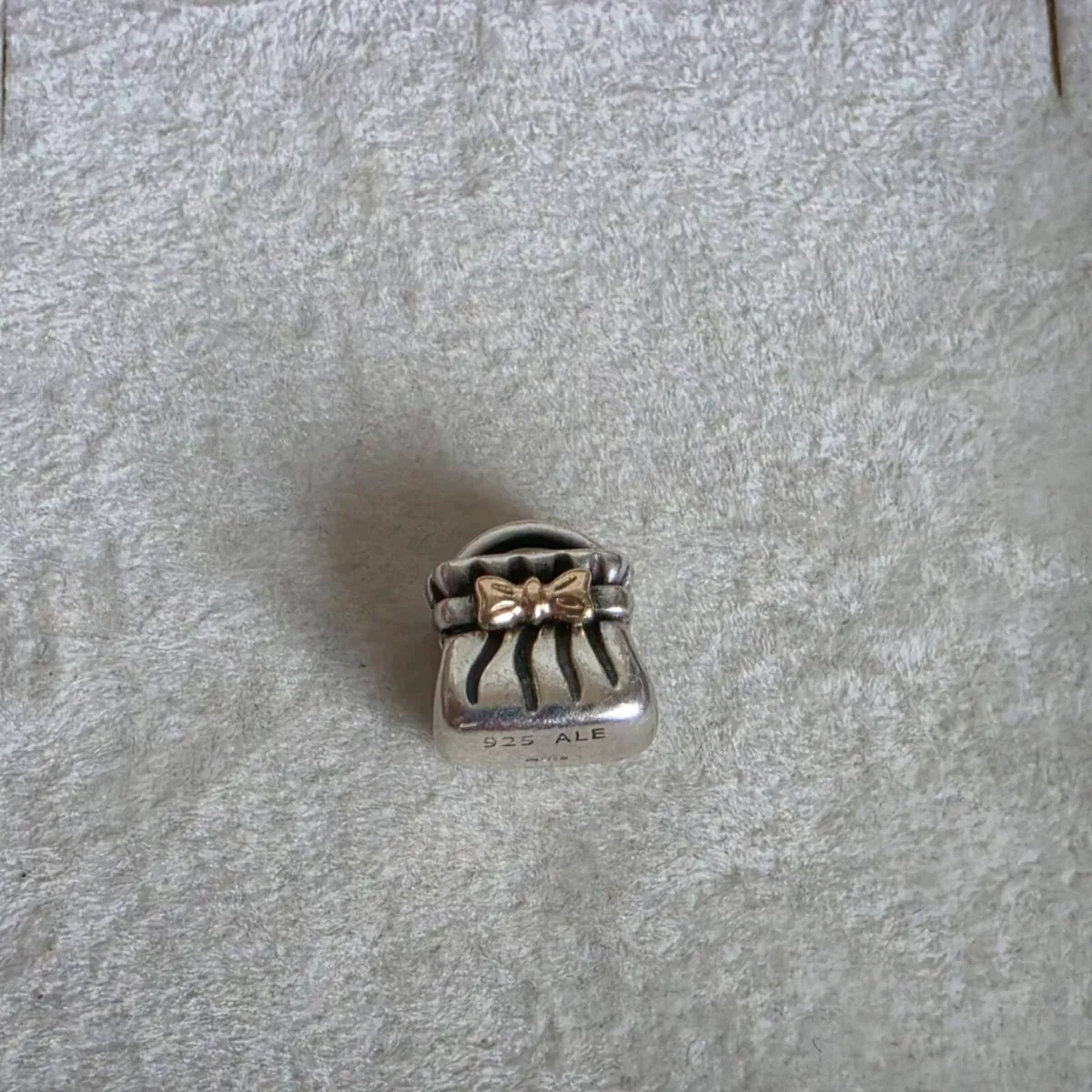 Pandora "Bow Purse" charm crafted from sterling - Image 4
