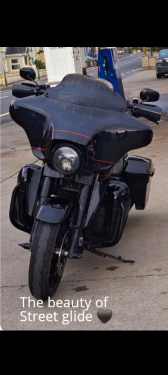 2009 Harley-davidson street glide  Blackout Custom - Image 2