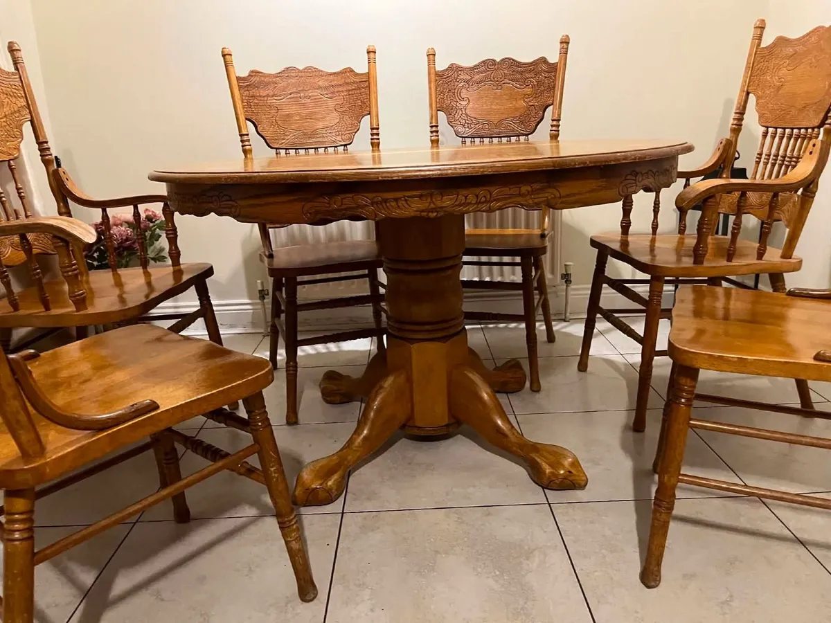 SOLID OAK AMERICAN-STYLE TABLE 120Ø AND 6 CHAIRS - Image 3