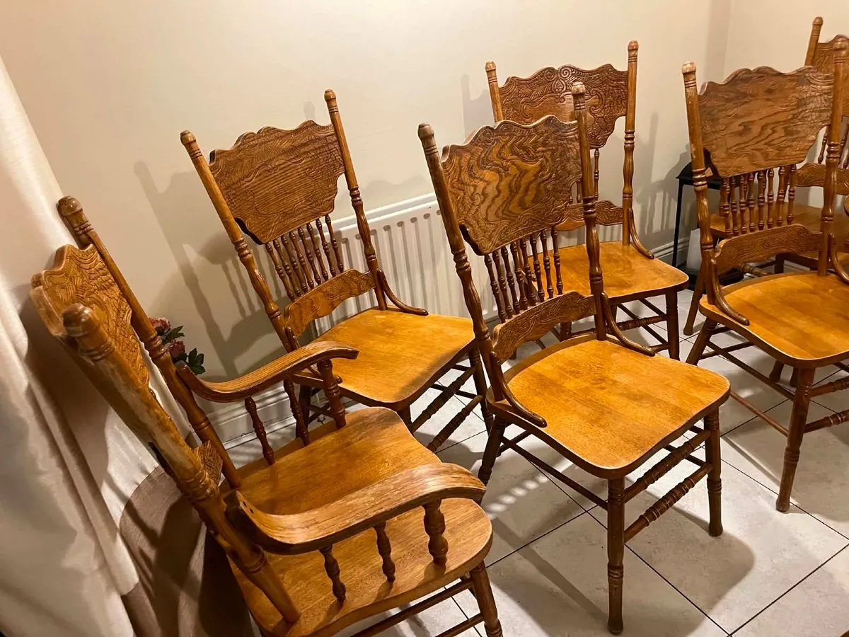SOLID OAK AMERICAN-STYLE TABLE 120Ø AND 6 CHAIRS - Image 4