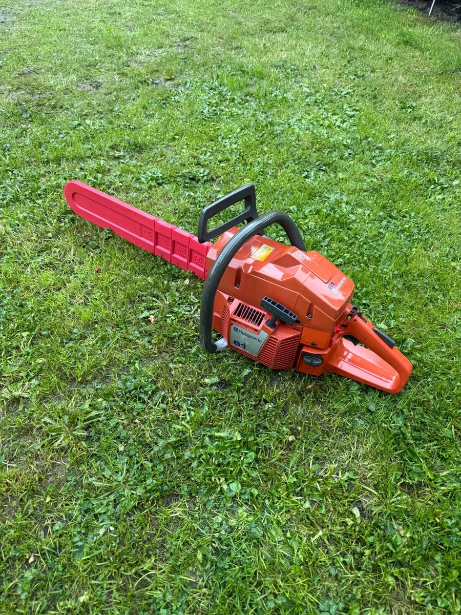 Husqvarna 61 chainsaw - Image 1