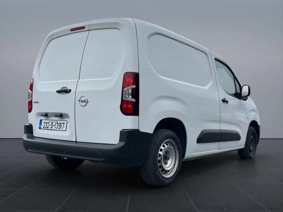 Opel Combo KOMF L1H1-1.5 100PS D 3DR - Image 2