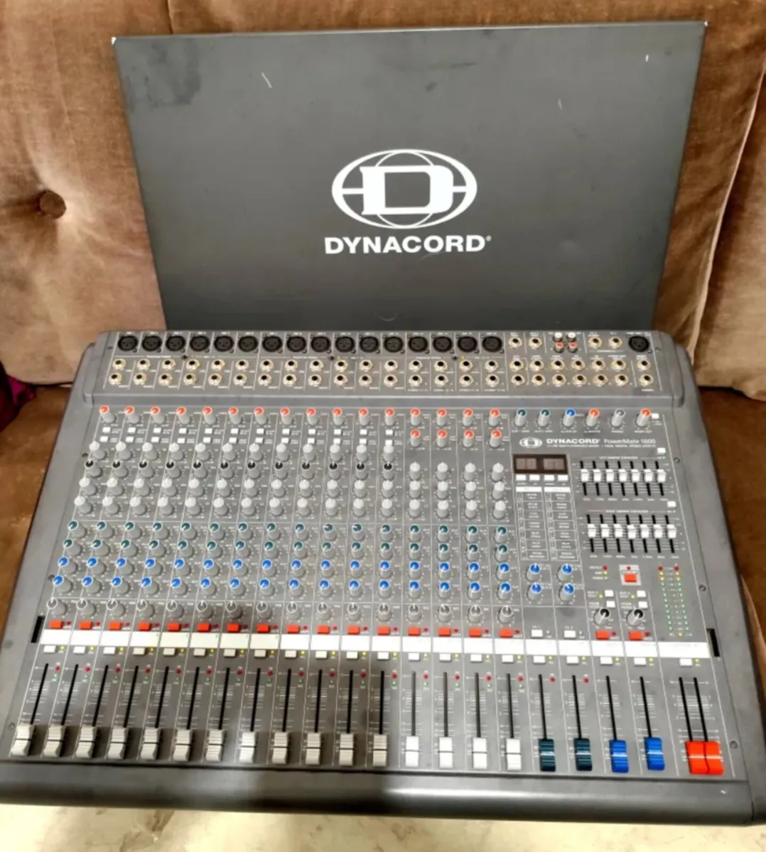 DYNACORD POWERED MIXING DESK