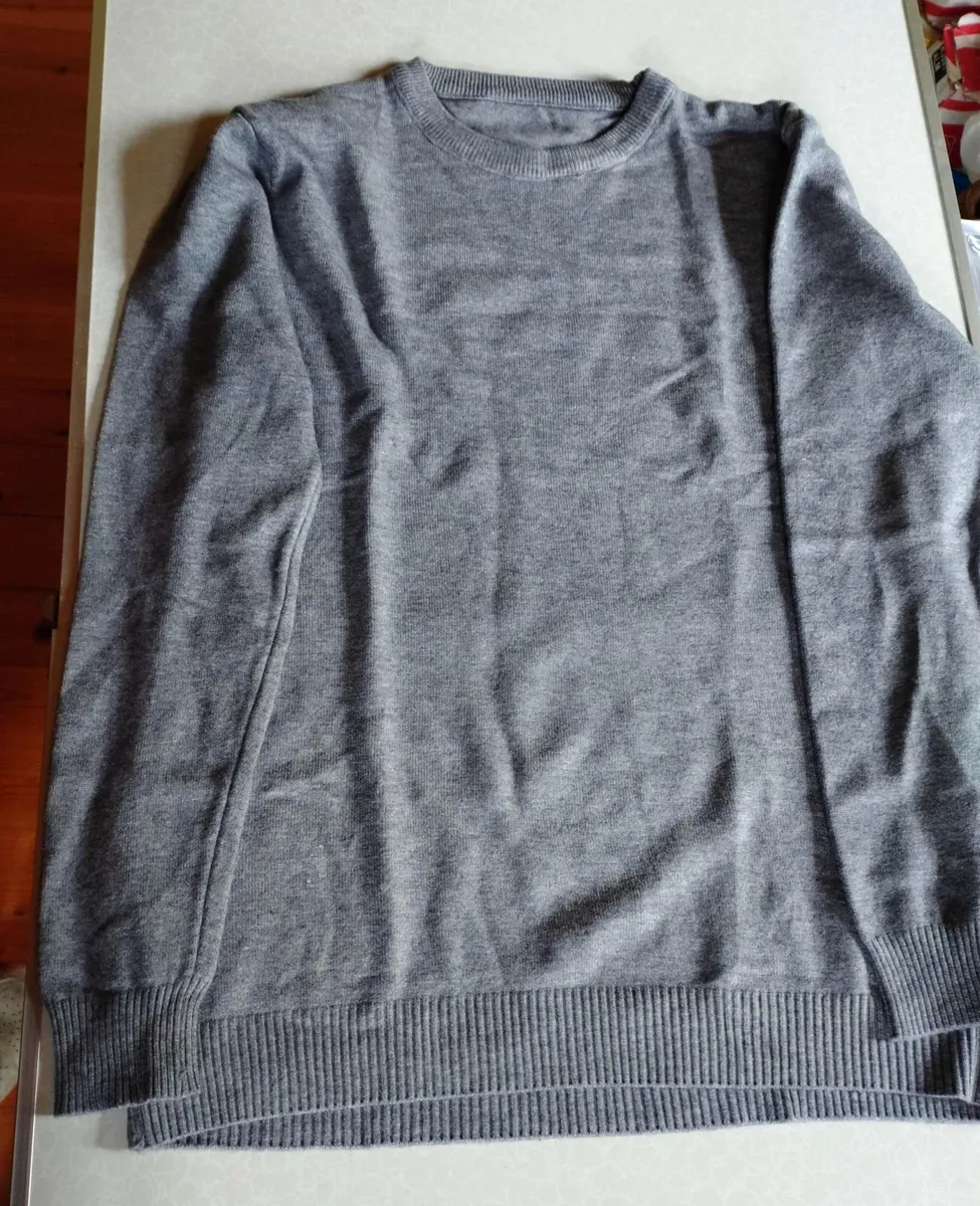 Soft Grey Jumper (xxxl) New. - Image 3