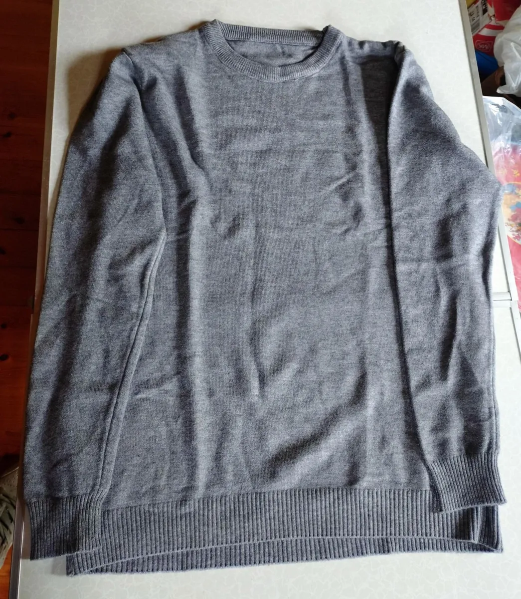 Soft Grey Jumper (xxxl) New. - Image 4