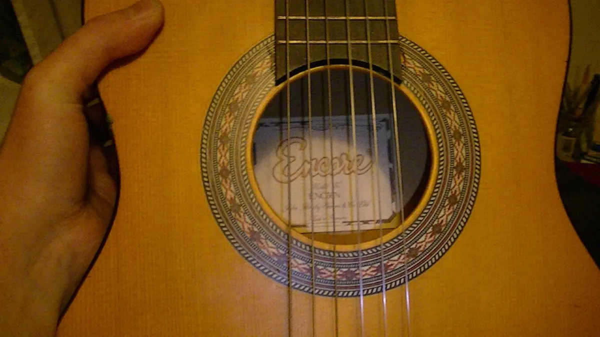 Encore Guitar - Image 2